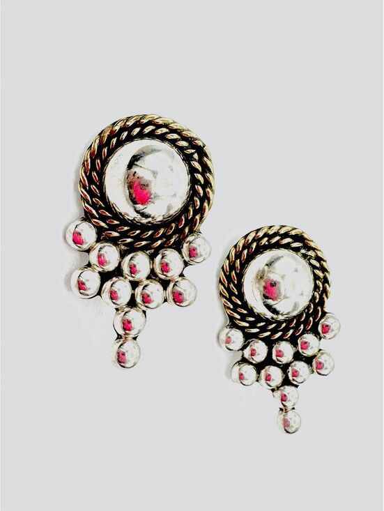 Taxco Jewelry - Vintage TAXCO 1980's two tone round dome encircled w/ beads clip on earrings